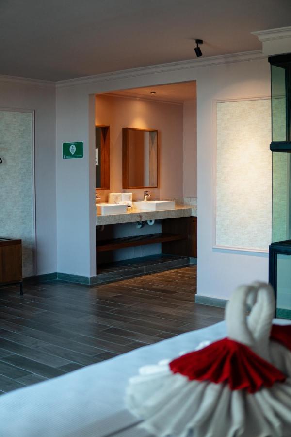 Hotel Mid Project Merida Ngoại thất bức ảnh