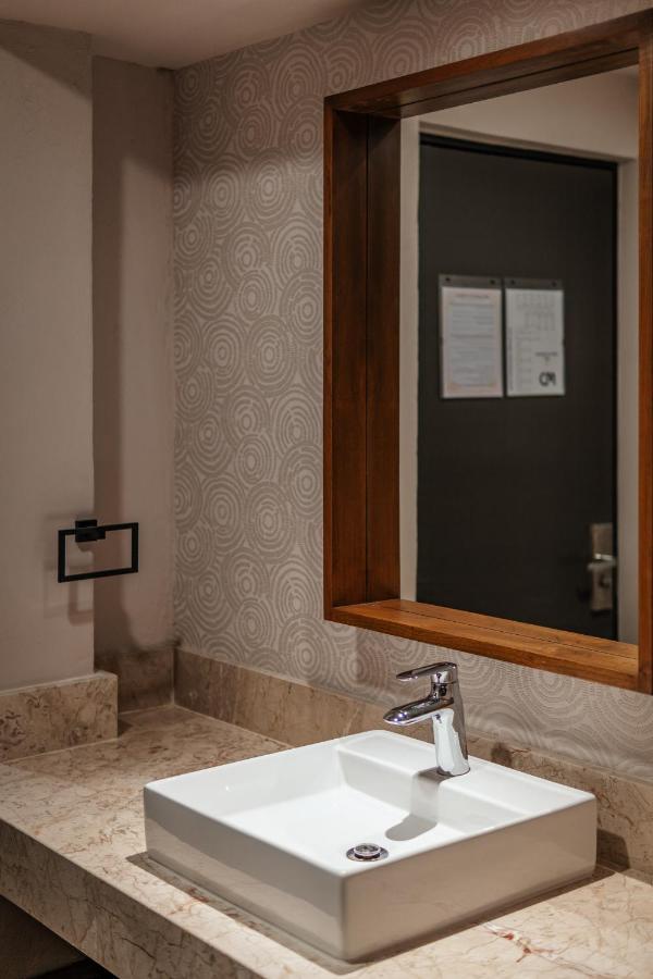 Hotel Mid Project Merida Ngoại thất bức ảnh